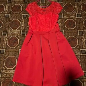 Red dress **WITH POCKETS**
Size XL